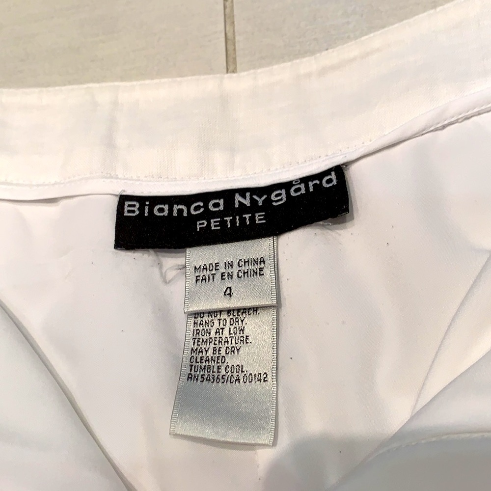 Gorgeous VTG Bianca Nygard ๐ฏ% Linen High Waist Embroidered Capris - Picture 7 of 16